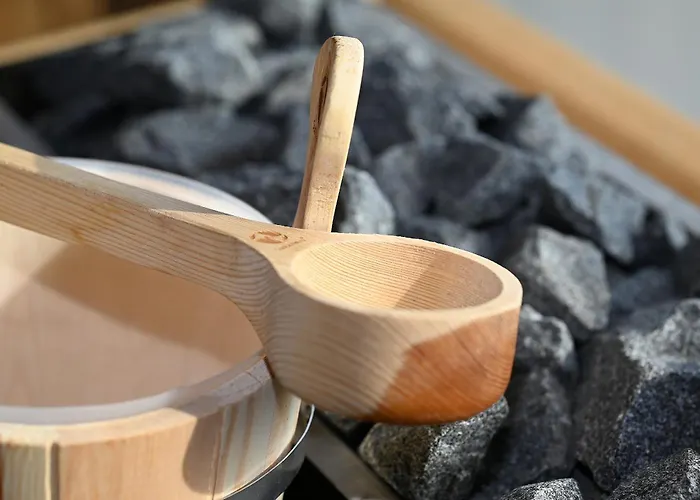 Binnendiek Haus 2 8 *